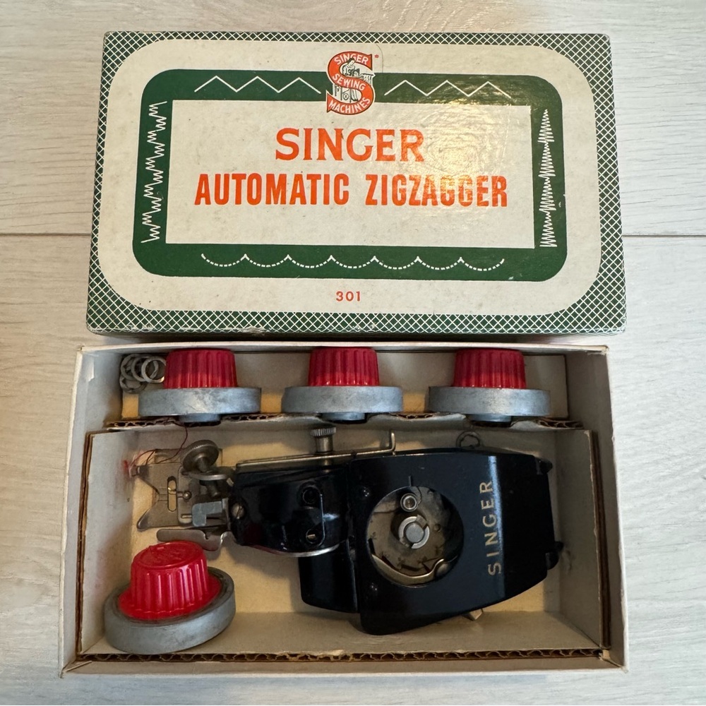 Vintage Singer Automatic Zigzagger Style-O-Matic Part No. 161103 301 Sewing